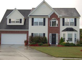 890 Creek Cove Way, Loganville, GA 30052