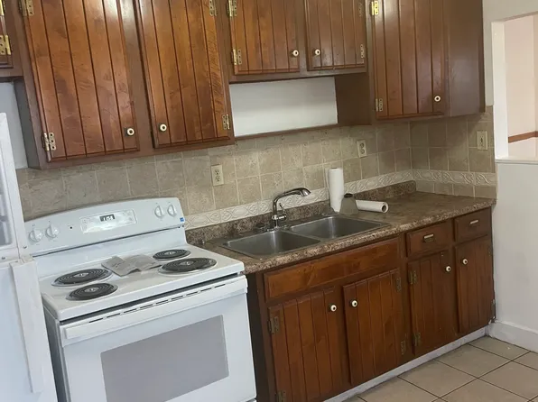 43 W Mahoning St APT 101, Danville, PA 17821