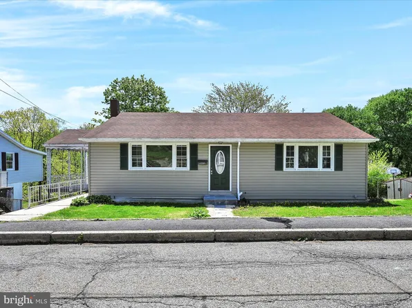 1349 Mount Hope Ave, Pottsville, PA 17901