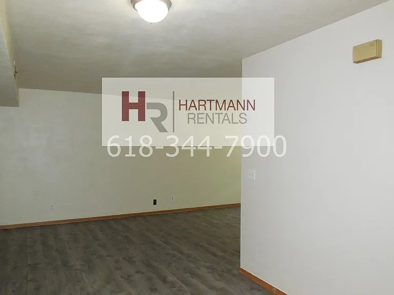 626 Greenwood Pl — Photo 3