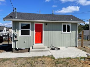 824 1/2 8th St, Bremerton, WA 98337