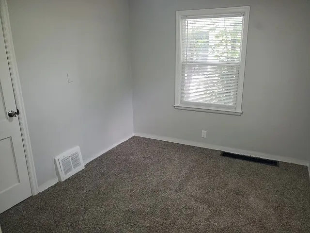 1329 N Meade St — Photo 9