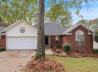 11801 Shady Ridge Dr, Little Rock, AR 72211