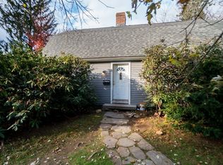 15 Sunset Ct, Amherst, MA 01002