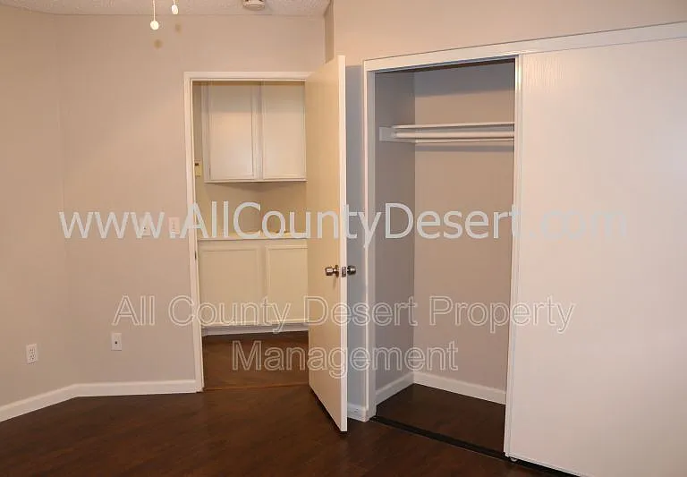 52020 Avenida Mendoza — Photo 15