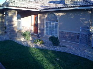 8525 Maggie Ave, Las Vegas, NV 89143