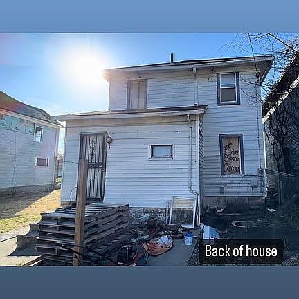 3rd image of 1104 Wisconsin Blvd