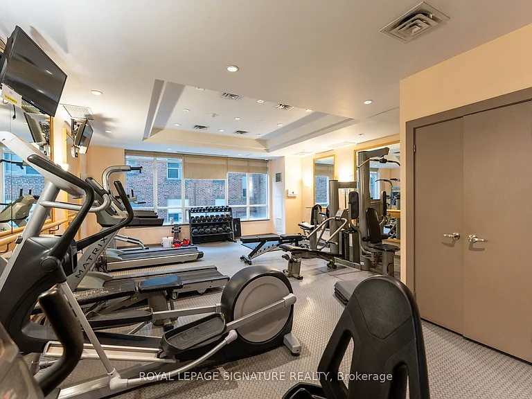 212 Eglinton Ave E #1411 — Photo 25