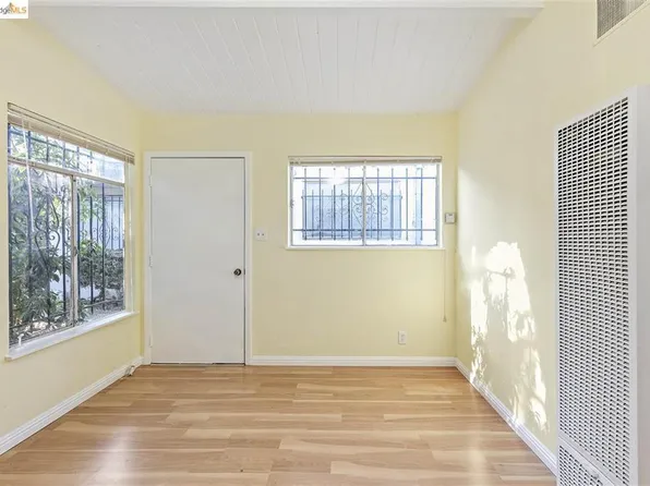 2433 7th St APT C, Berkeley, CA 94710