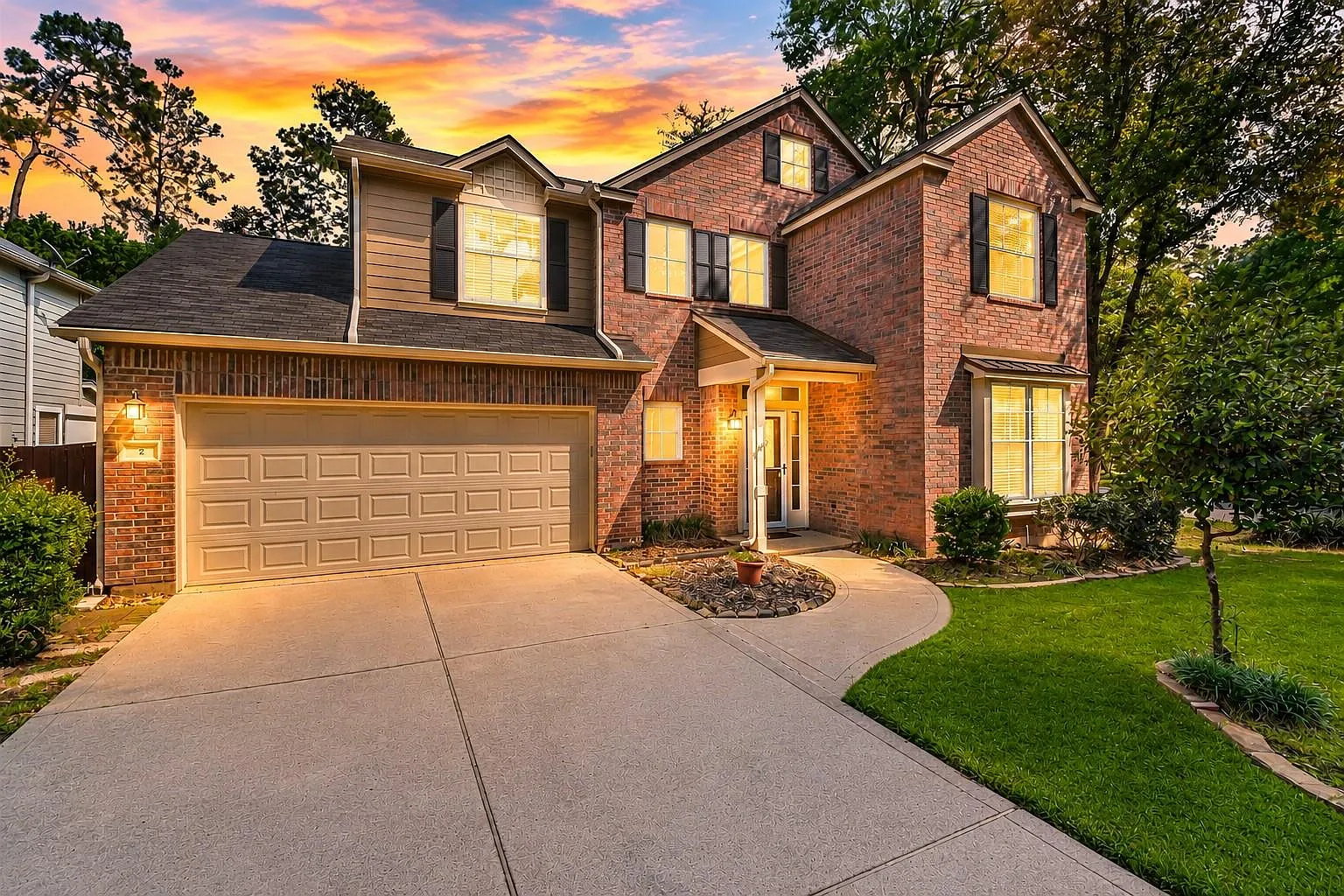4 bed, 2.5 bath, 2058 sqft, $2,700 — Photo 1
