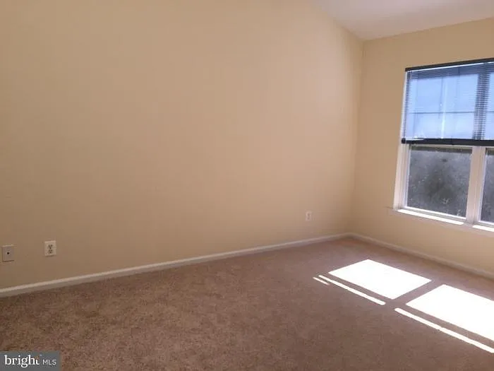 21511 Welby Ter — Photo 10