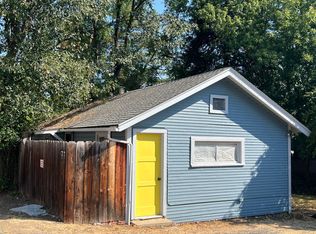 77 1/2 & #81, Ashland, OR 97520