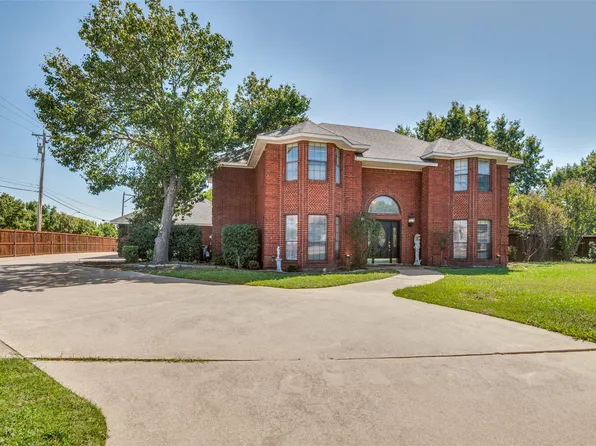 1706 Chretien Point Dr, Mansfield, TX 76063