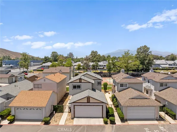 4842 Village Green Way, San Bernardino, CA 92407