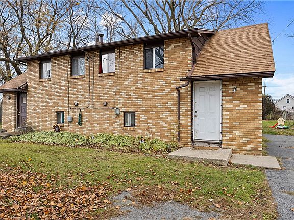 2nd image of 110-112 Evelyn St