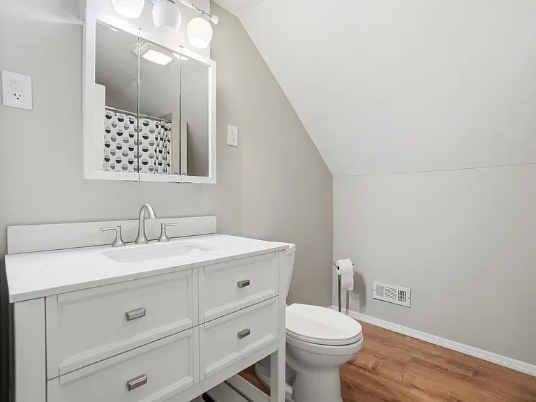 245 Fitchland Dr — Photo 12