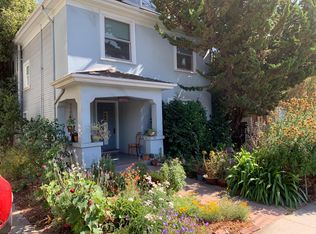 6055 Harwood Ave, Oakland, CA 94618
