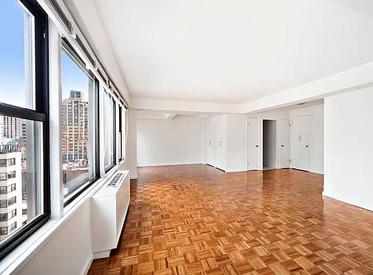 Rented by Christie's International Real Estate Group, LLC | media 2