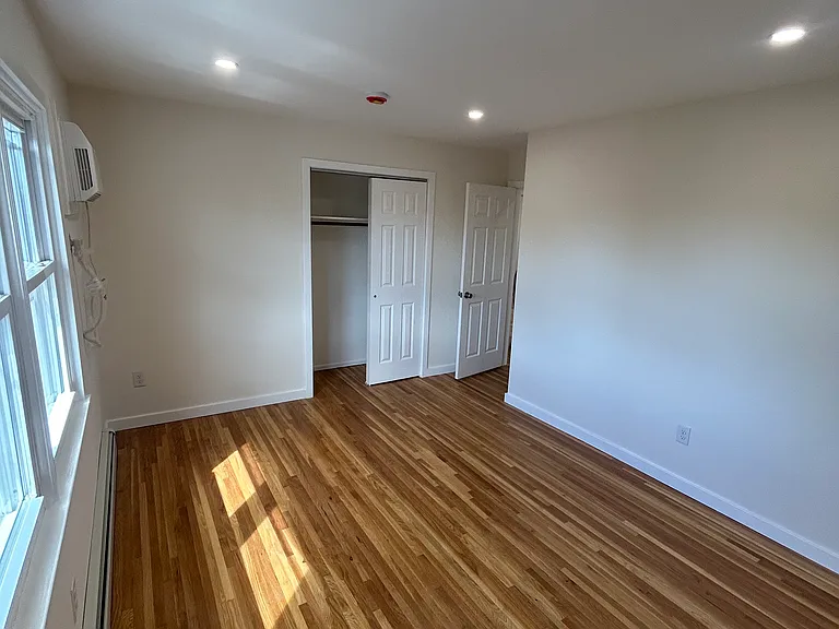 715 Tyler St #2 — Photo 17