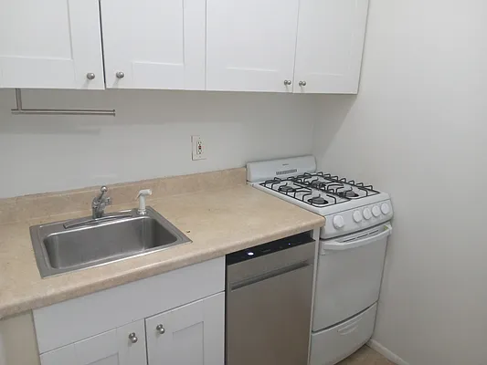 Rented by Krieger Real Estate LLC | media 16
