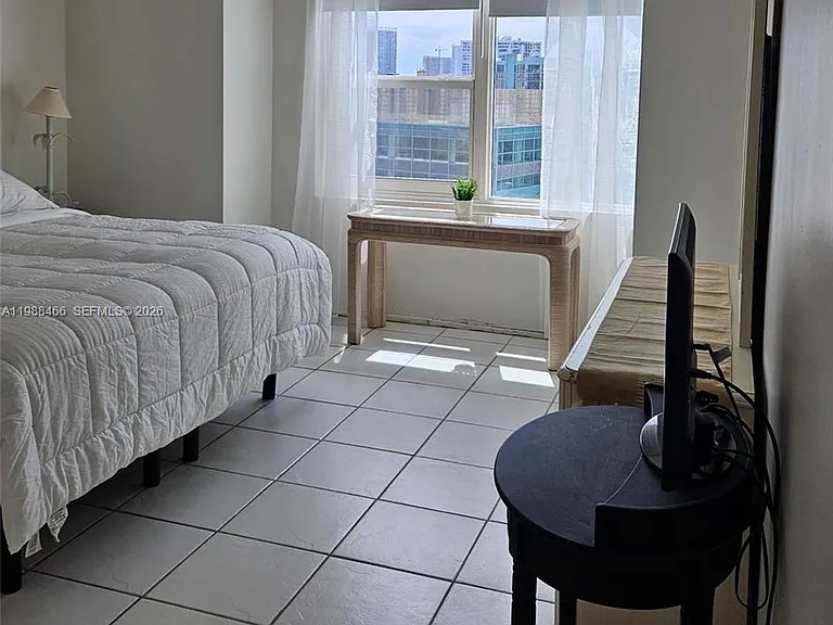 3505 S Ocean Dr #804 — Photo 15