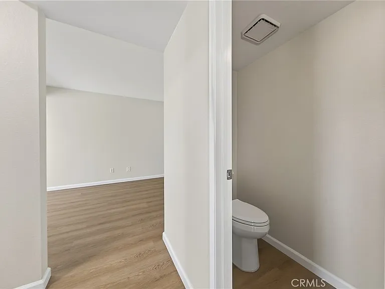26236 Lawton Ave — Photo 9