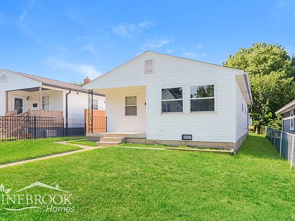 2nd image of 1713 Nelson Ave