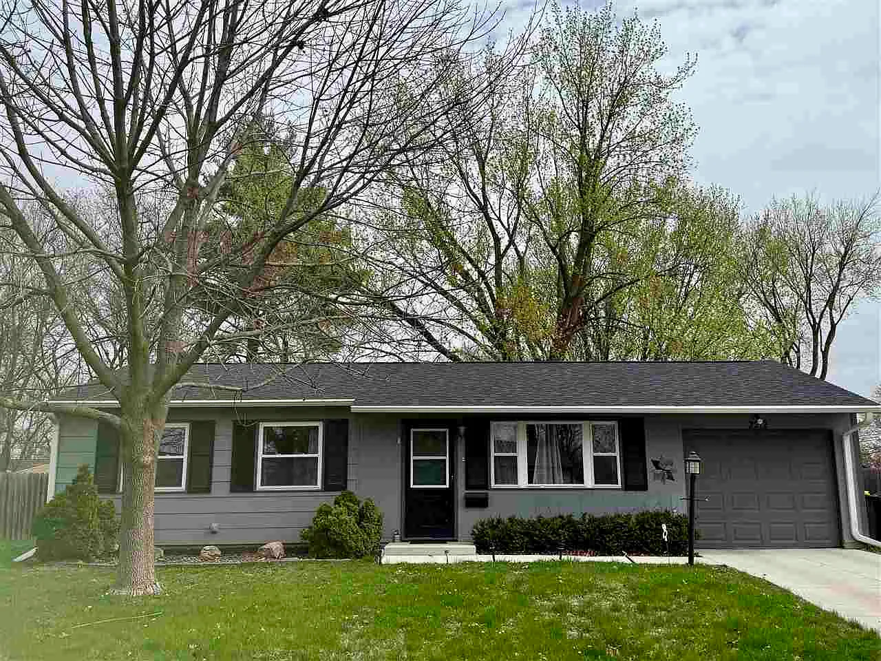 2212 Nevada Ave photo 1