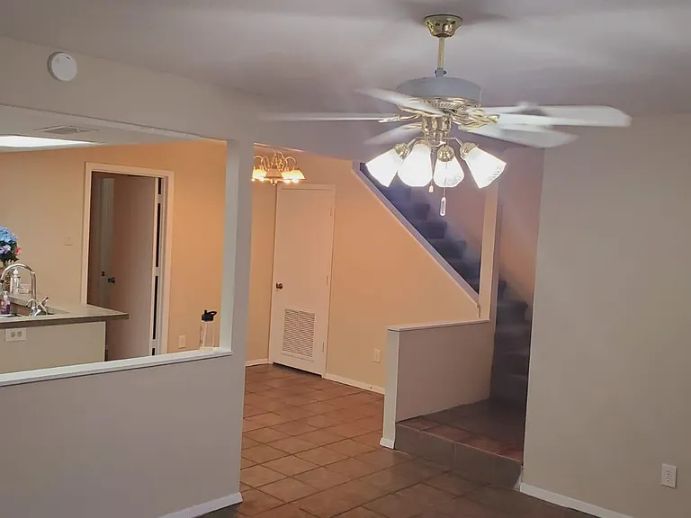 33 Nantucket Dr — Photo 15