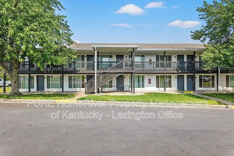 1 bed, 1.0 bath, 650 sqft, $695 — Photo 1