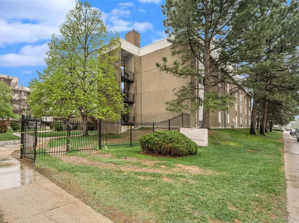 384 S Ironton Street #206, Aurora, CO 80012