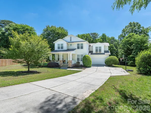 1409 Shade Tree Ct, Matthews, NC 28104