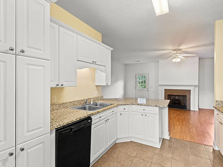 634 Kalypso Cir — Photo 9