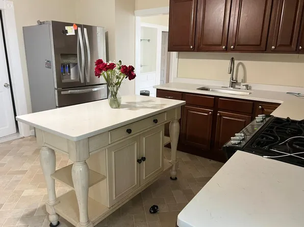 86 Ingleside Ave APT 1, Worcester, MA 01604
