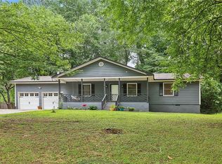 594 Oak Springs Dr, Lawrenceville, GA