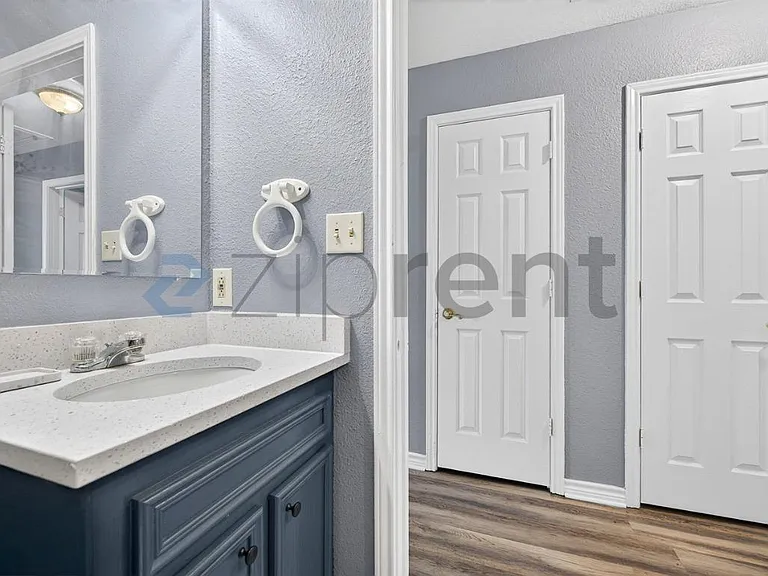 940 Chase St — Photo 29