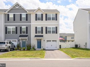 40 Shubunkin Rd, Inwood, WV 25428