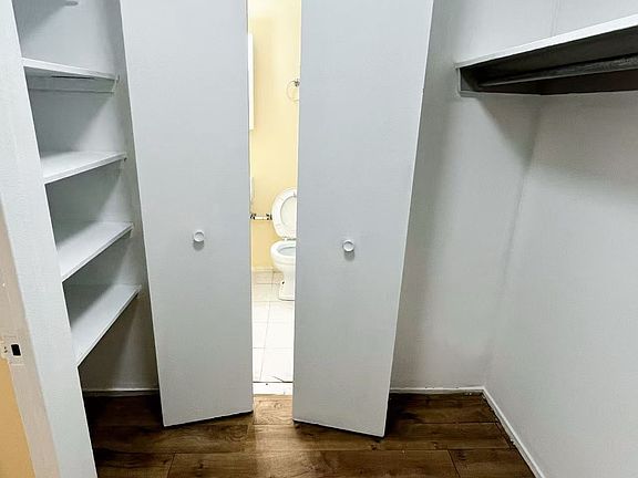 5th image of 1400 E 55th St #208S