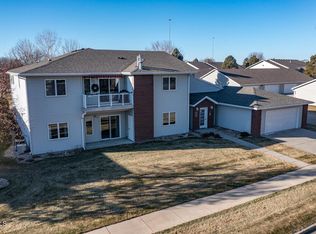 3025 Marina Rd SE, Mandan, ND 58554