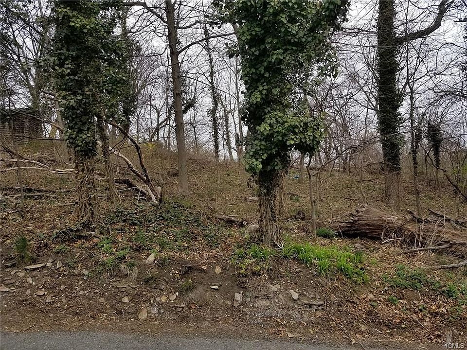 2nd image of 10 Westminster Dr