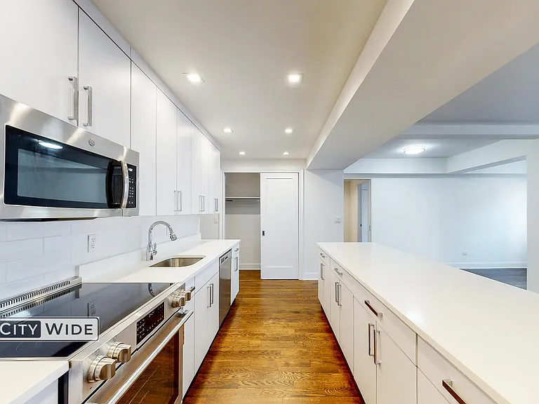 219 E 69th St #10J — Photo 6