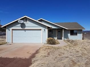 7445 Cave View Rd, Flagstaff, AZ 86004