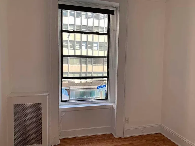 60 E 34th St #3F — Photo 3