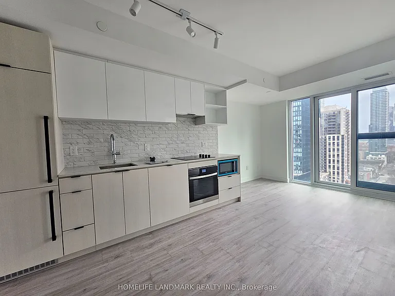 252 Church St #1912 — Photo 11