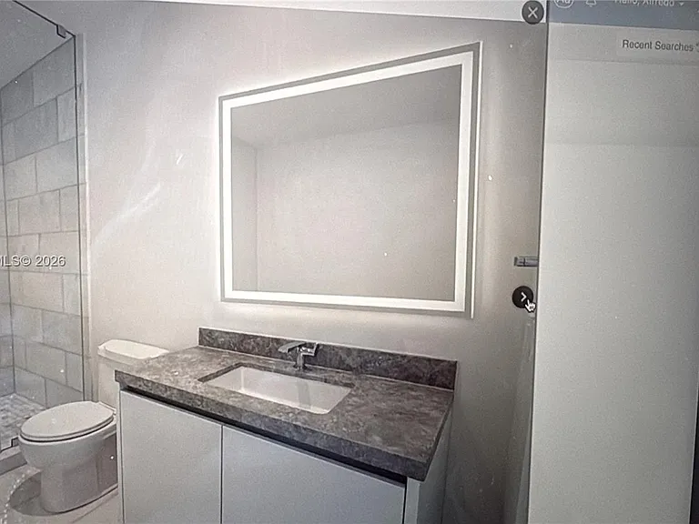 175 SE 25th #602 — Photo 7