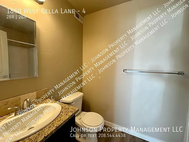 1860 W Bella Ln #4 — Photo 10