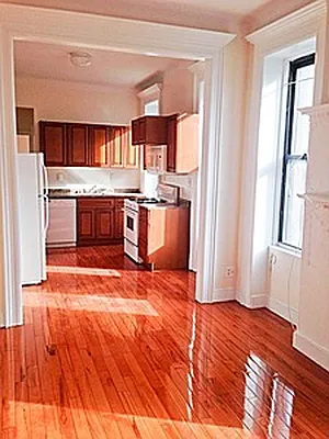 Rented by Besmatch Real Estate Inc | media 32