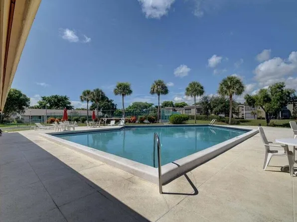 728 Lago Rd, Delray Beach, FL 33445
