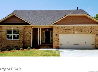 139 Colonade Ct, Benson, NC 27504