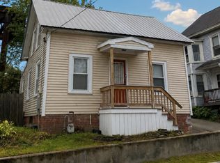 27 Pierce St, Dover, NH 03820